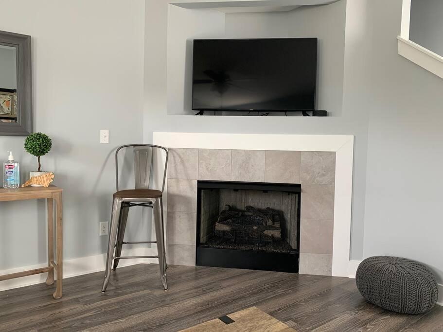Newly Built Townhome Close To The Asheville Sites Candler Bagian luar foto